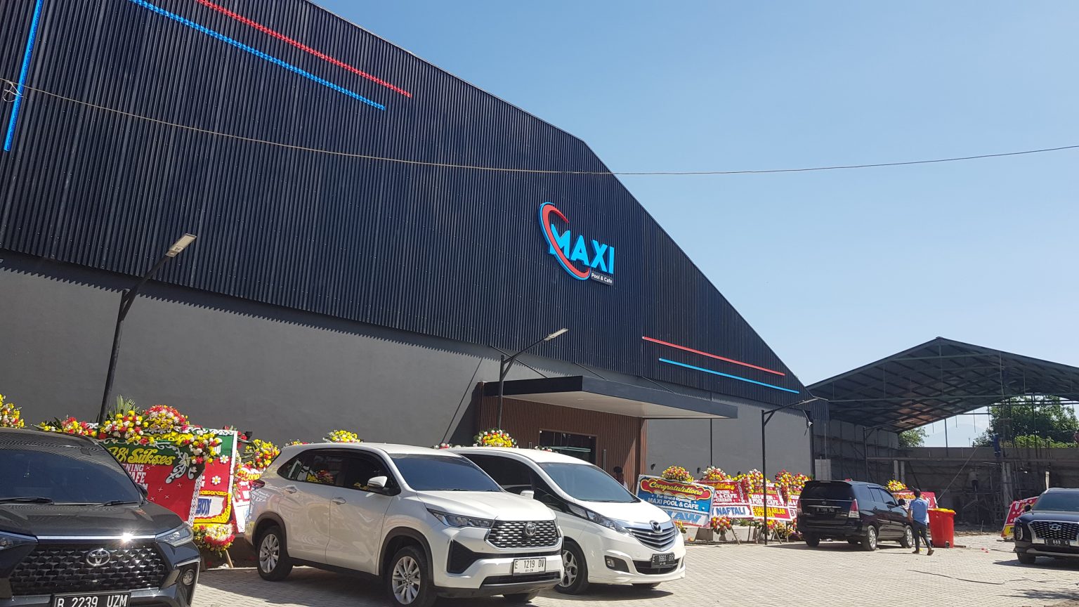 Maxi Pool & Cafe Resmi Dibuka di Ciledug: Hadirkan Konsep Sehat, Bebas Alkohol dan Bebas Asap Rokok