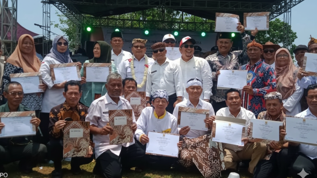 30 Desa Sekabupaten Cirebon Terima Penganugerahan Dan SK Bupati Sebagai Desa Wisata 1 cirebon